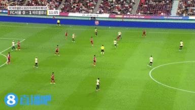 半场-亚马尔双响+被断致丢球莱万建功 巴塞罗那3-2首尔FC