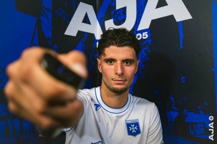 开云体育下载-官方：欧塞尔租借博洛尼亚中场欧萨马-埃尔-阿祖齐