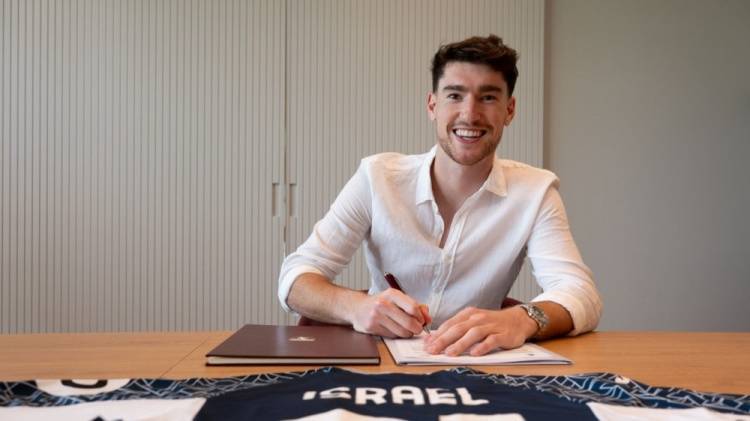 官方:都灵签下25岁葡萄牙体育门将弗兰科-伊斯莱尔