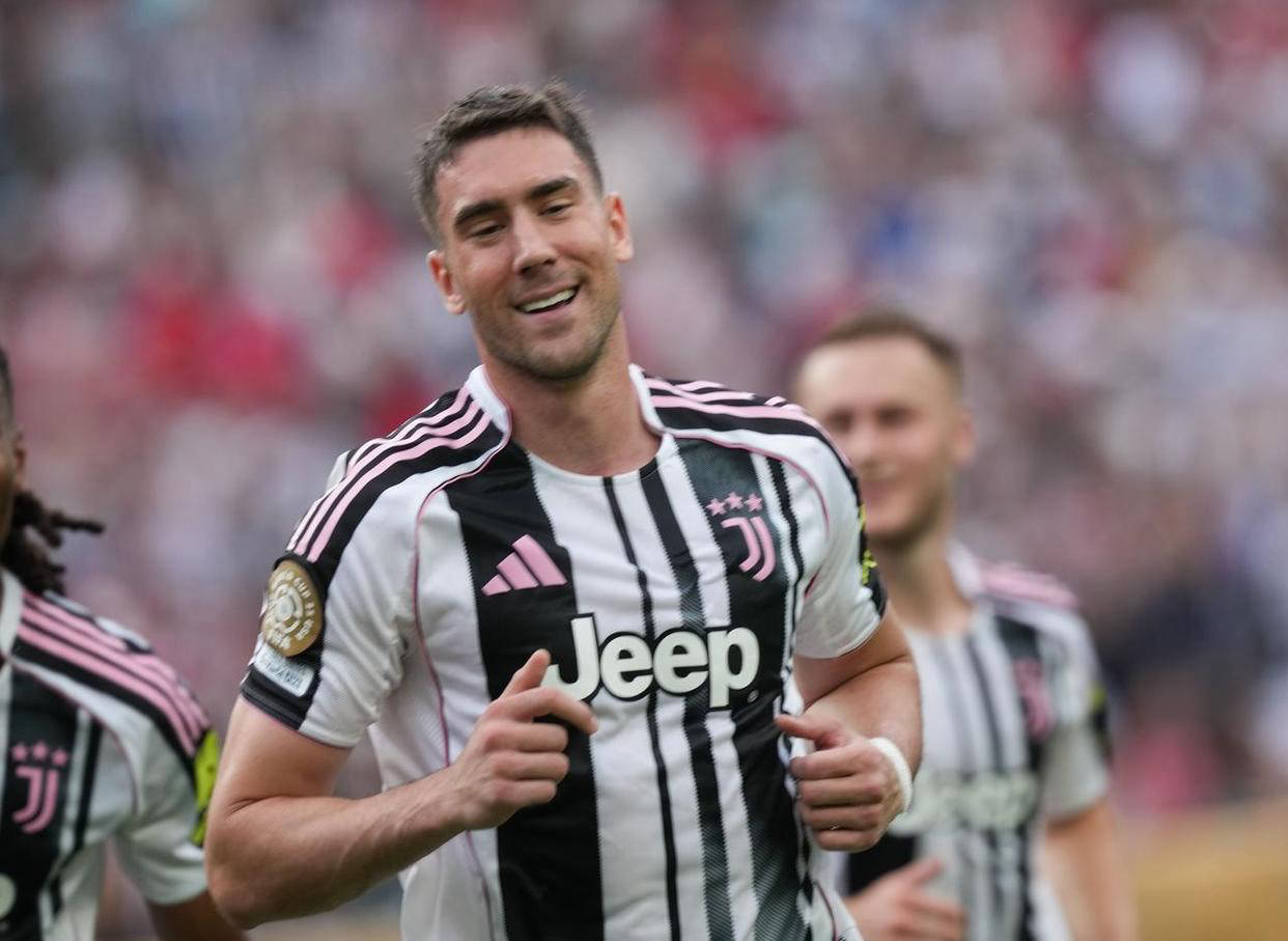 路易斯和弗拉霍维奇建功，尤文图斯2-0胜尤文图斯新一代队