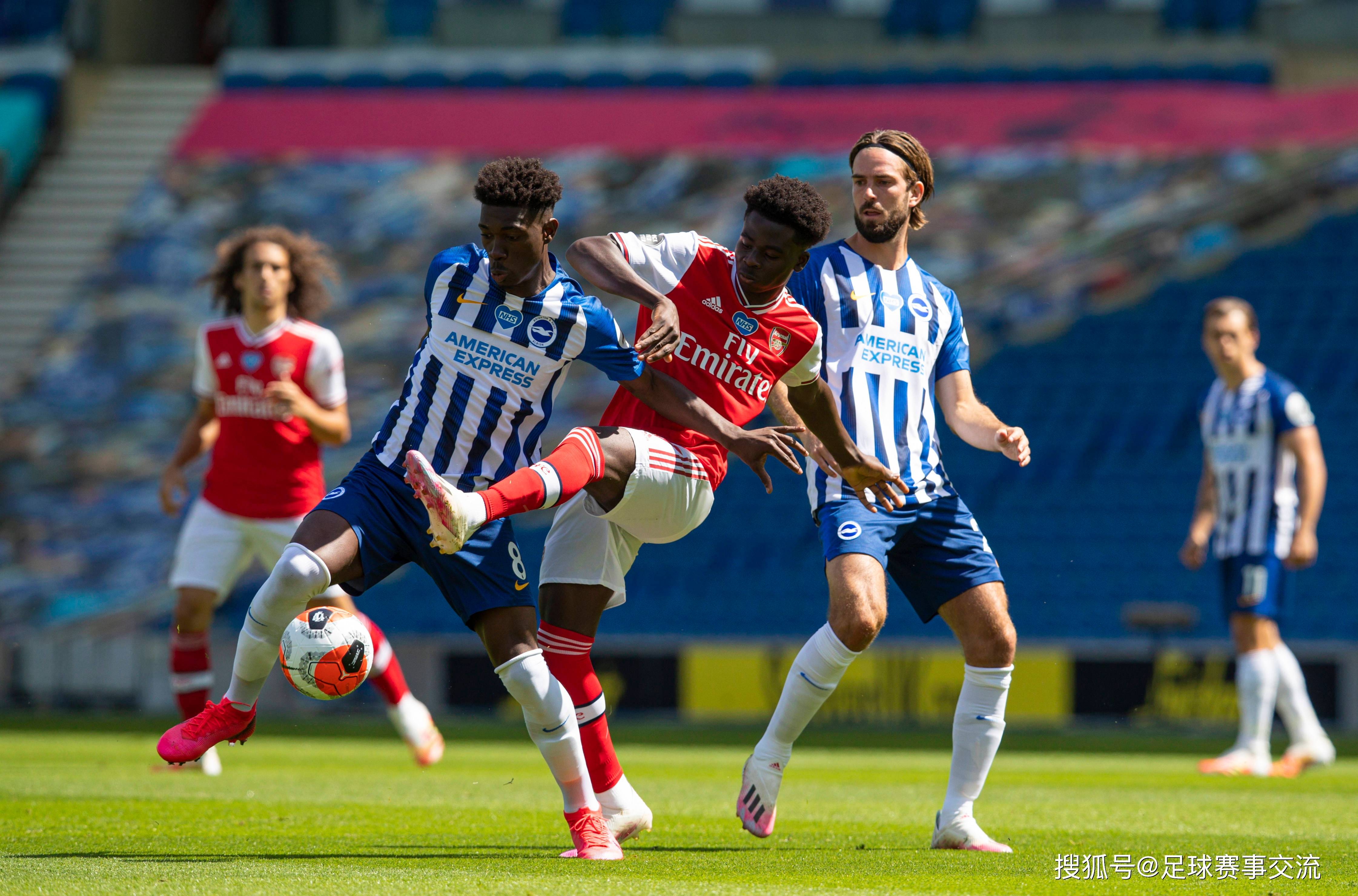 今日足球：牛津联vs布莱顿、哥本哈根vs巴塞尔