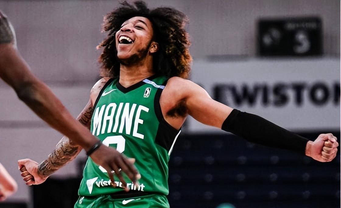 一纸双向合同,火箭队签下23岁MVP,助力新赛季飙升!