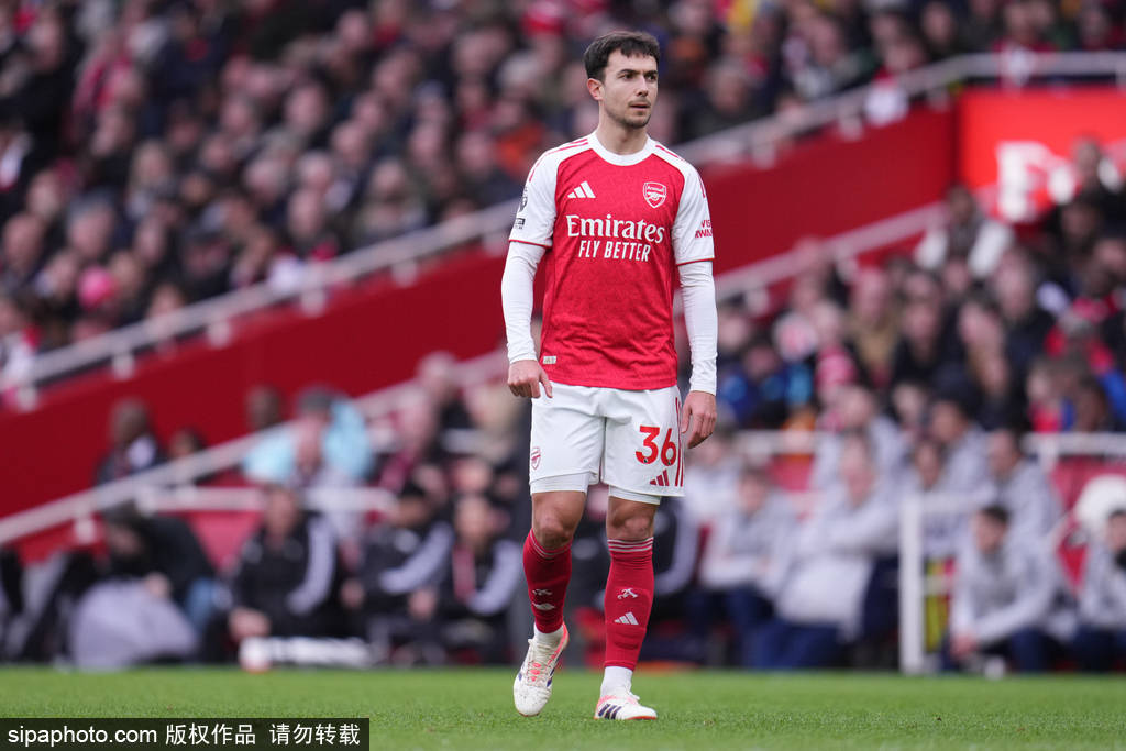 英超-约克雷斯双响苏维门迪贴地斩 阿森纳3-0先赛9分领跑